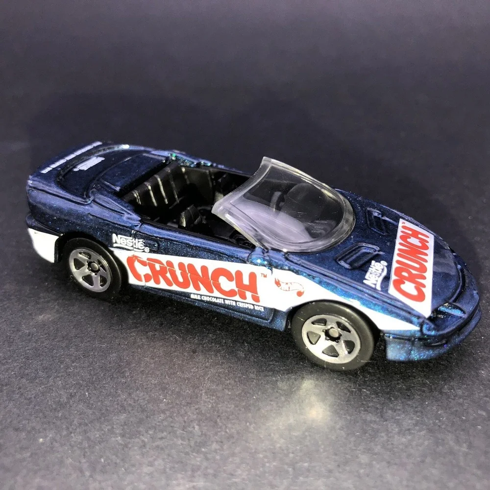 Hot Wheels Nestle Crunch 95 1995 Chevy Chevrolet Camaro Convertible Diecast 1/64
